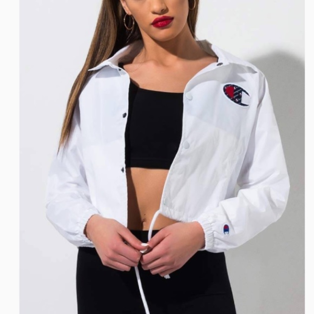 CHAMPION WOMENS WHITE CROP COACHES JACKET LOGO M